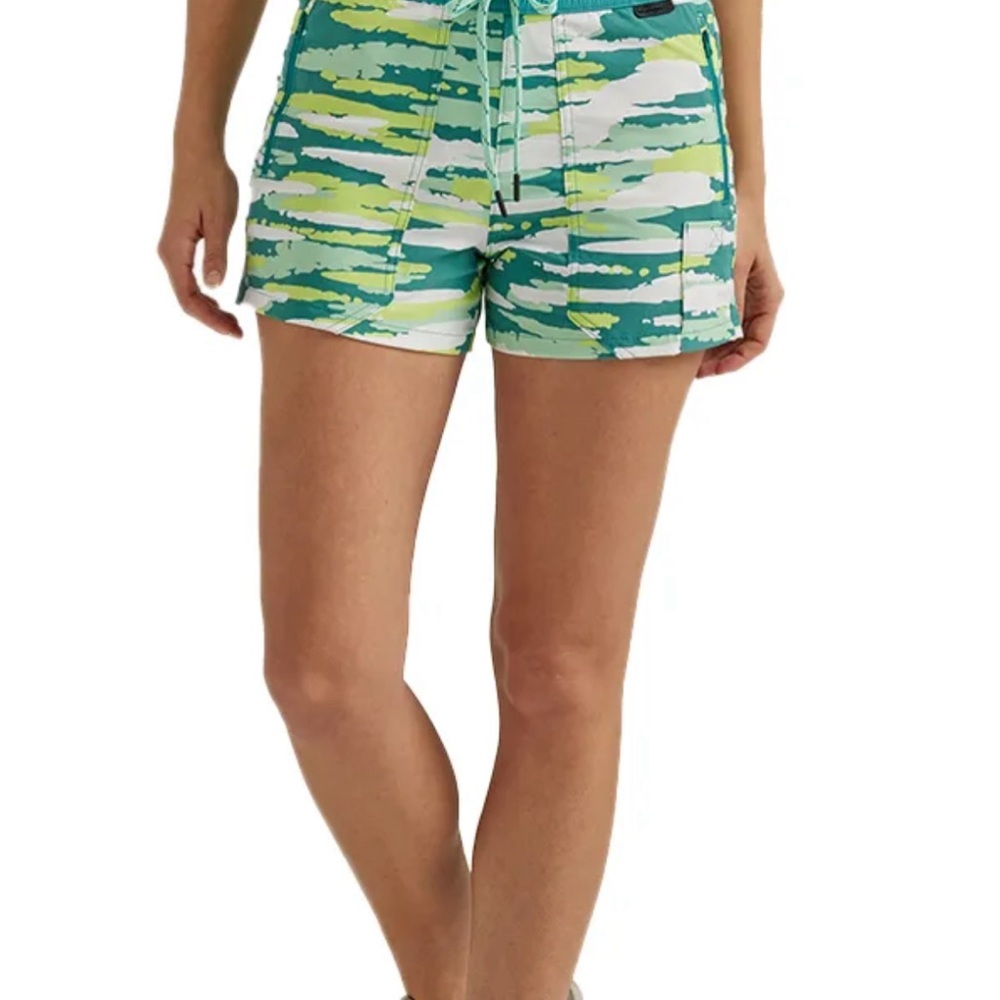 WRANGLER ATG Green Camo All Terrain Tide Hiking Swimming
Fishing Shorts Sz 2XL